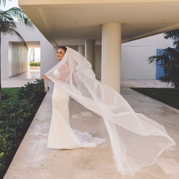 Wedding stuff - Picture 5 of 16